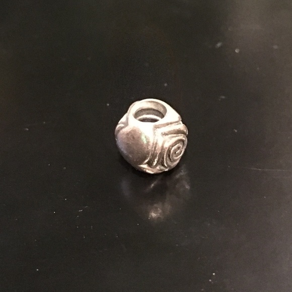 Pandora silver rose charm - Picture 2 of 3